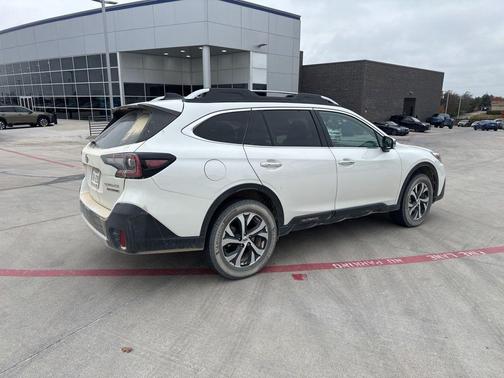 2021 Subaru Outback Touring XT