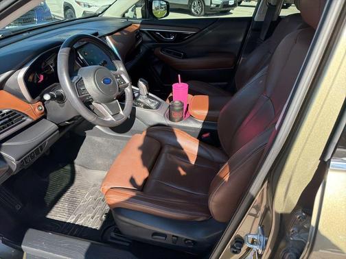 2022 Subaru Outback Touring XT