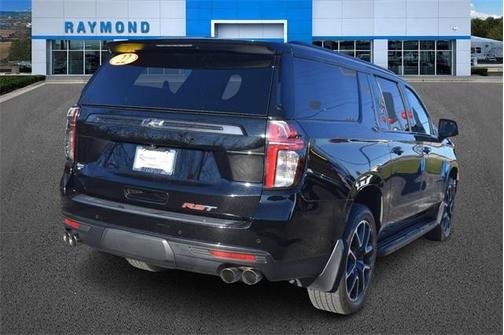 2022 Chevrolet Suburban RST