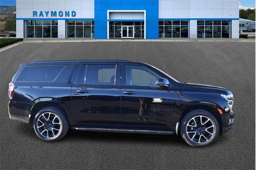 2022 Chevrolet Suburban RST