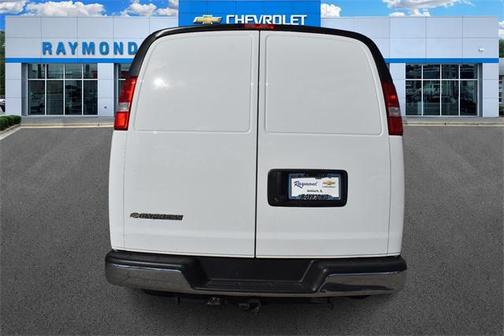 2025 Chevrolet Express 2500 RWD 2500 Regular Wheelbase WT