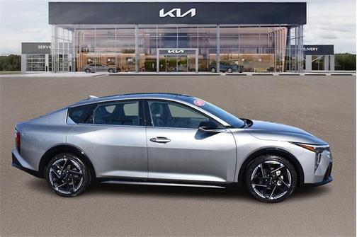 2025 Kia K4 GT-Line