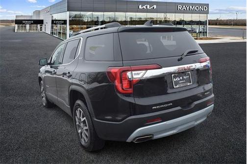2023 GMC Acadia AWD SLE