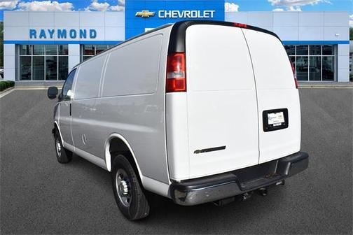 2025 Chevrolet Express 2500 RWD 2500 Regular Wheelbase WT