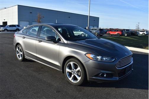 2013 Ford Fusion SE