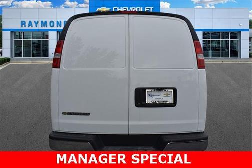 2025 Chevrolet Express 2500 RWD 2500 Regular Wheelbase WT