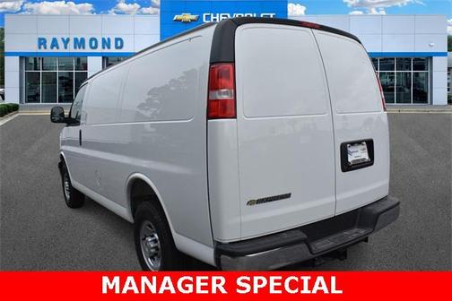 2025 Chevrolet Express 2500 RWD 2500 Regular Wheelbase WT