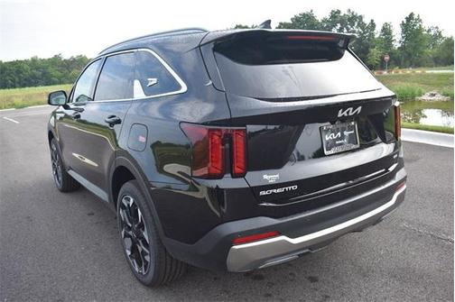 2025 Kia Sorento EX