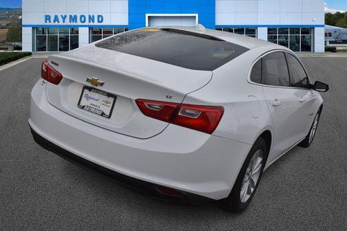 2017 Chevrolet Malibu 1LT