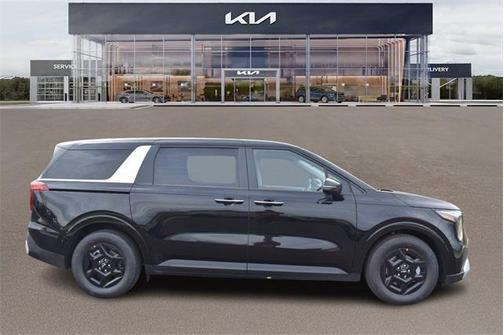 2025 Kia Carnival LXS
