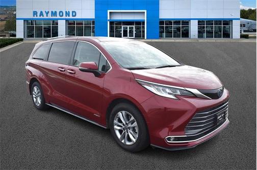 2021 Toyota Sienna Limited 7-Passenger