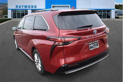2021 Toyota Sienna Limited 7-Passenger