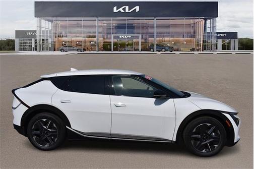 2025 Kia EV6 Light Long Range