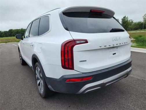 2022 Kia Telluride S
