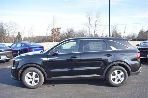 2025 Kia Sorento LX