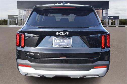 2025 Kia Sorento LX