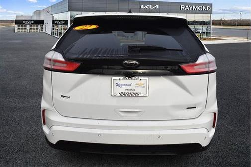 2022 Ford Edge SE