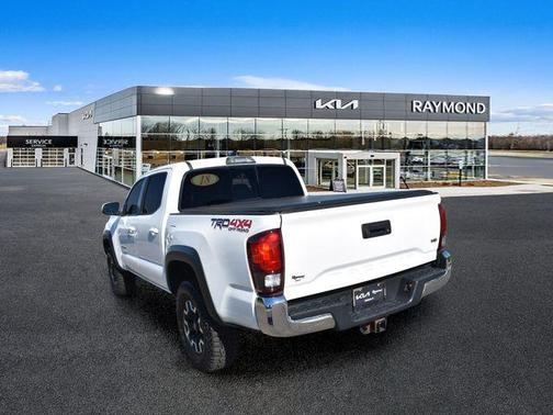 Super White 2018 Toyota Tacoma TRD Off Road