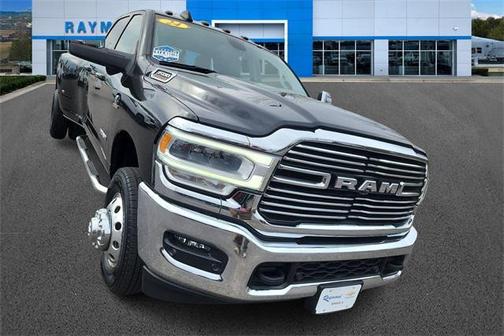 2024 RAM 3500 Laramie Crew Cab 4x4 8' Box