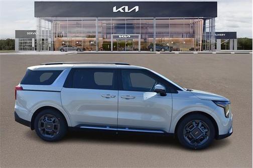 2025 Kia Carnival SX