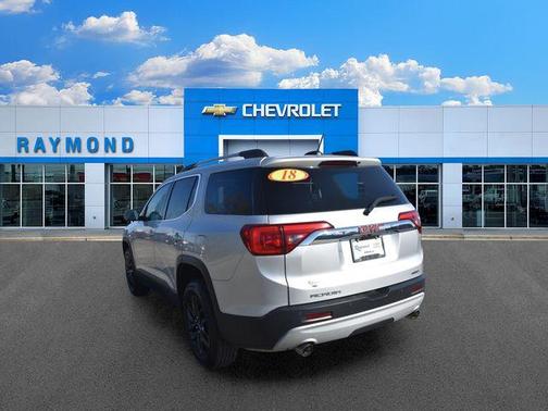 Quicksilver Metallic 2018 GMC Acadia SLT-1