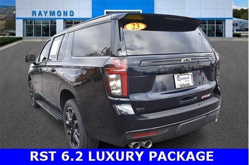 2023 Chevrolet Suburban RST
