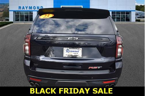 2023 Chevrolet Suburban RST