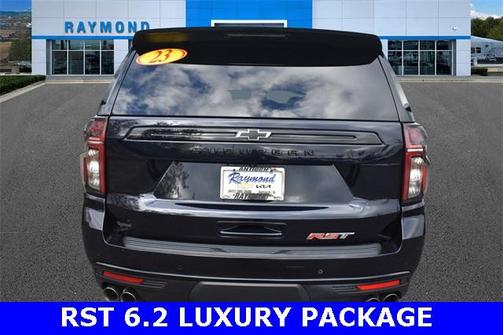 2023 Chevrolet Suburban RST