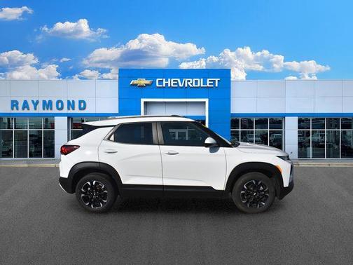 Summit White 2023 Chevrolet Trailblazer LT