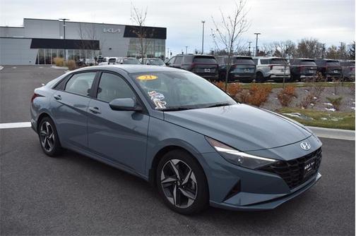 2023 Hyundai ELANTRA SEL