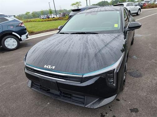 2025 Kia K4 LX