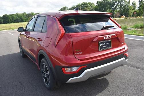 2025 Kia Niro LX