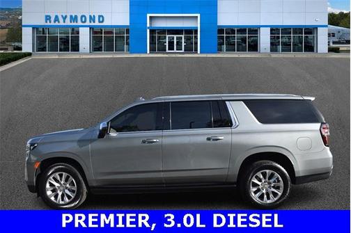 2023 Chevrolet Suburban Premier