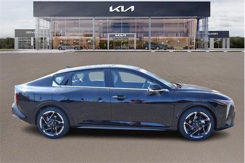 2025 Kia K4 GT-Line