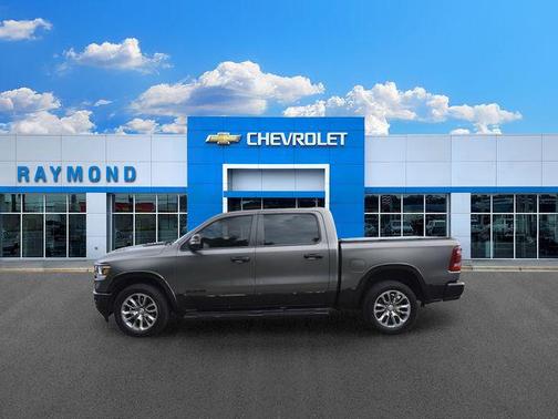 Bright White Clearcoat 2021 RAM 1500 Laramie