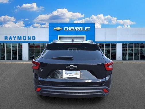 Black Metallic 2026 Chevrolet Trax LT