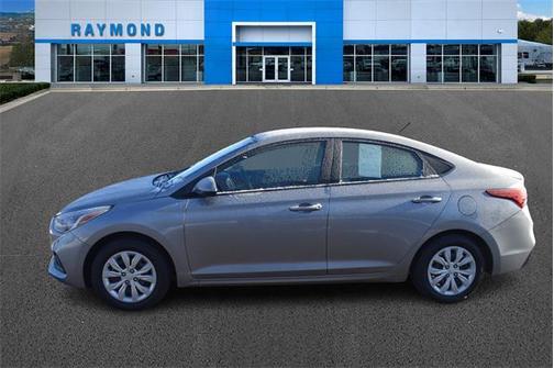 2022 Hyundai Accent SE