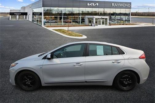 2017 Hyundai IONIQ Hybrid SEL