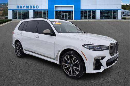 2021 BMW X7 M50i