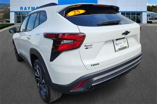 2025 Chevrolet Trax FWD 2RS