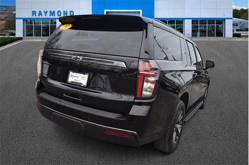 2022 Chevrolet Suburban 4WD Z71