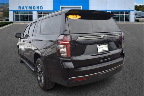 2022 Chevrolet Suburban 4WD Z71