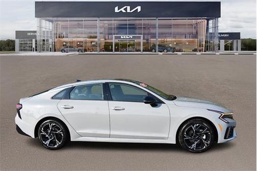 2025 Kia K5 GT-Line