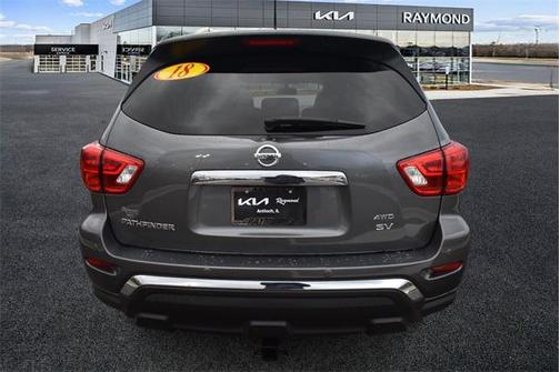 2018 Nissan Pathfinder SV