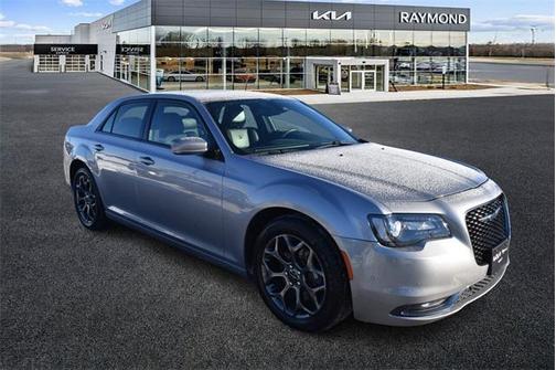 2018 Chrysler 300 S