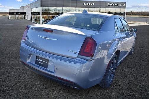 2018 Chrysler 300 S