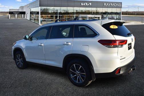 Blizzard Pearl 2019 Toyota Highlander XLE