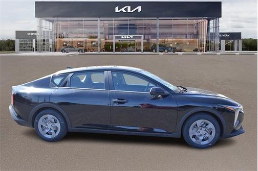 2025 Kia K4 LX