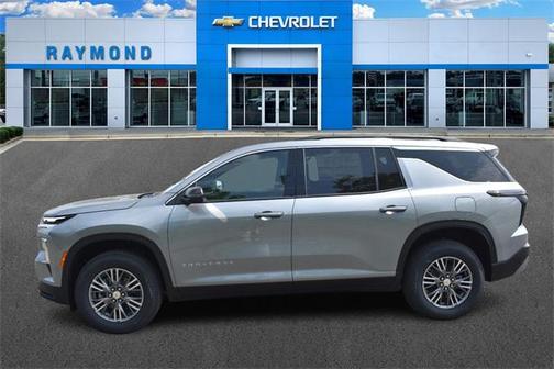 2025 Chevrolet Traverse LT