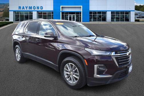 Black Cherry Metallic 2023 Chevrolet Traverse LT Leather
